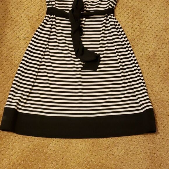 Laundry design dress - Picture 5 of 7